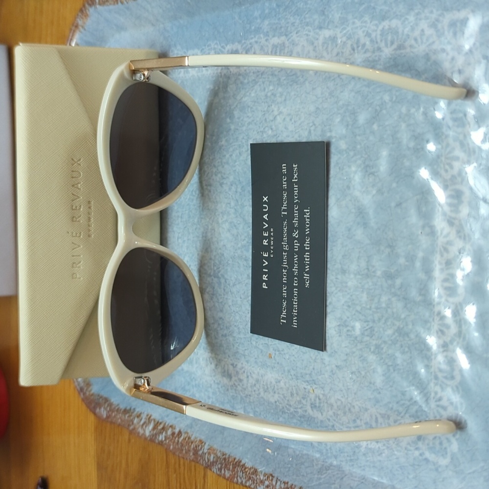 Privé Revaux Sunglasses UVA/UVB Prot Anti Glare Polarized Blue Lt Blocking